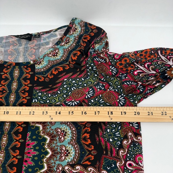 La Vanya Top Women 1X Multicolor Flare Sleeves Southwest Paisley Stretch Tunic - Picture 10 of 12